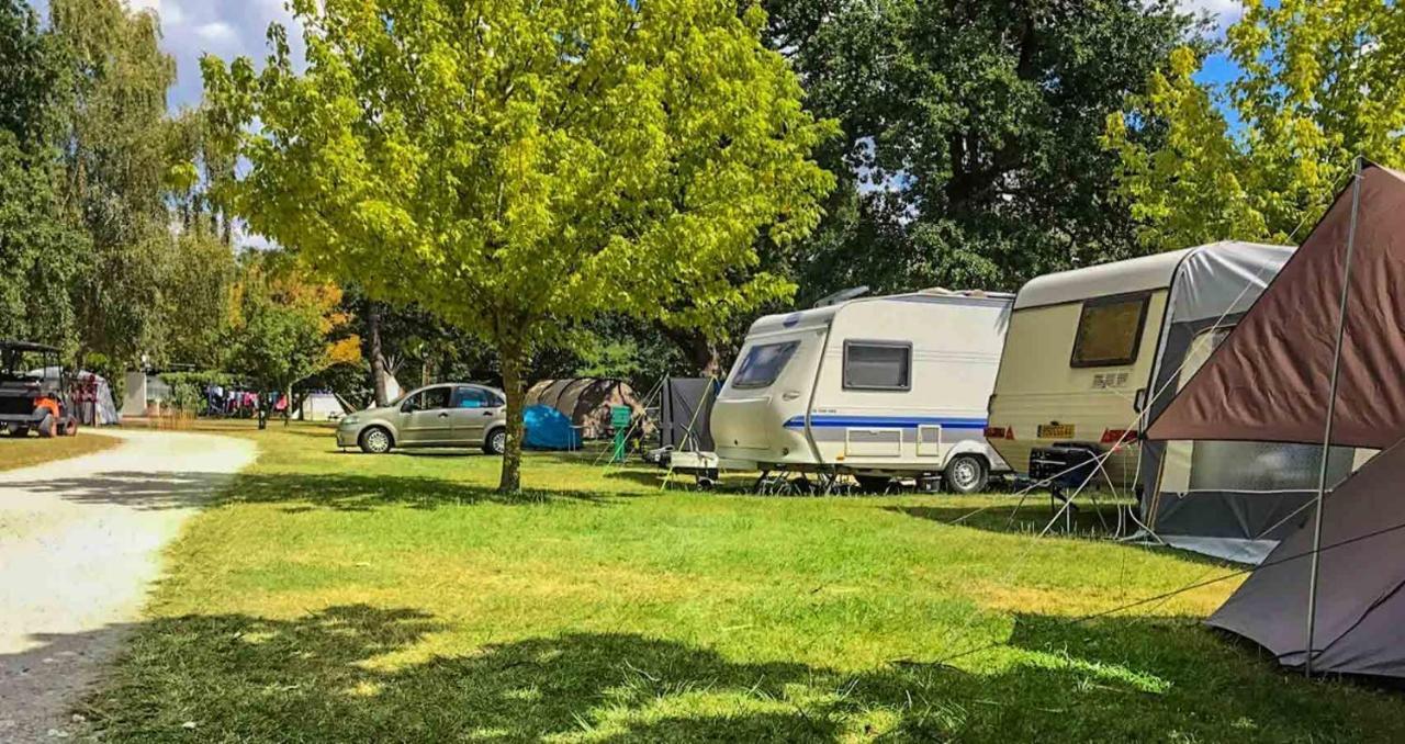 Camping Country Park Crecy La Chapelle - Site Officiel - Next To Disneyland Paris Zewnętrze zdjęcie